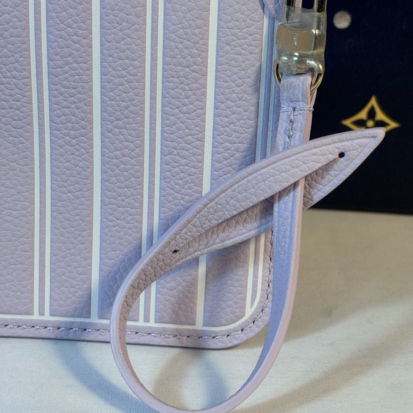 Louis Vuitton Lilac Neverfull Inside out Pochette - Picture 5 of 10